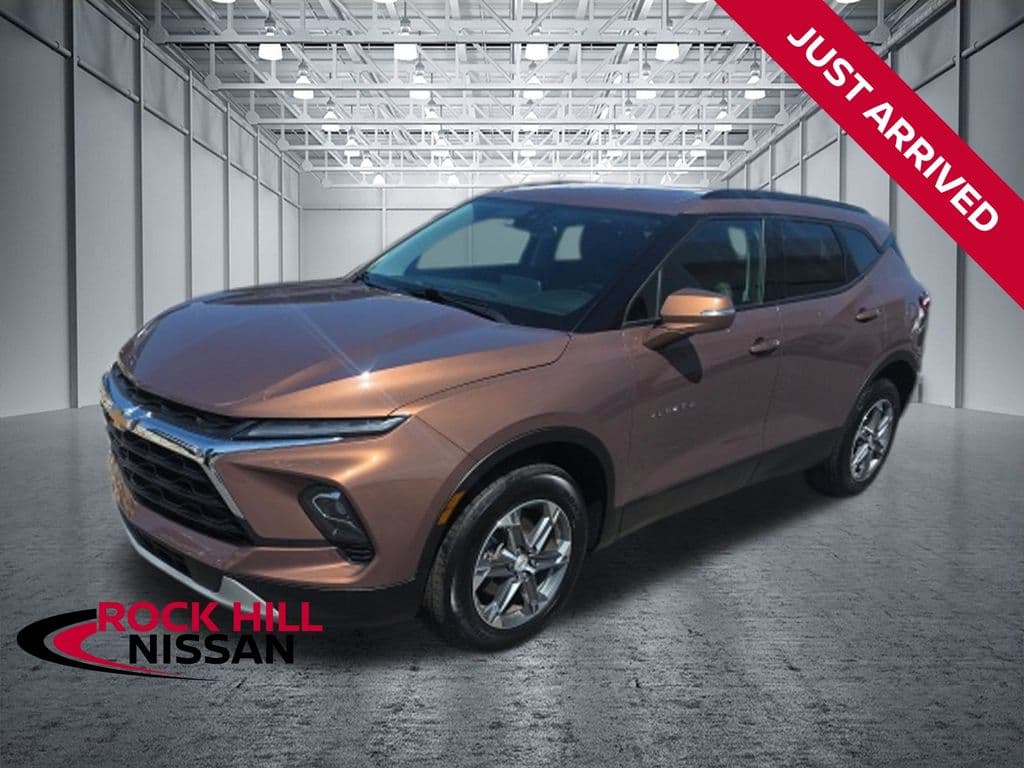2024 Chevrolet Blazer LT — photo 1 of 14