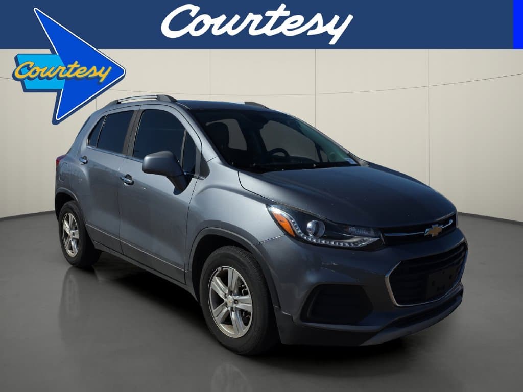 2019 Chevrolet Trax LT — photo 1 of 20