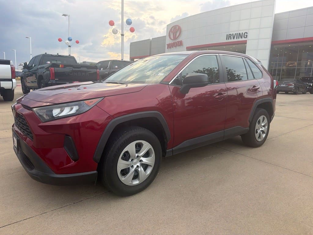 2022 Toyota RAV4 LE — photo 1 of 23