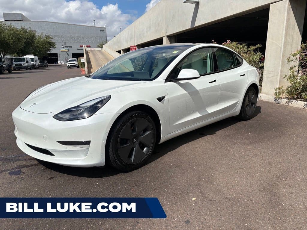 2021 Tesla Model 3 Standard Range Plus — photo 1 of 35