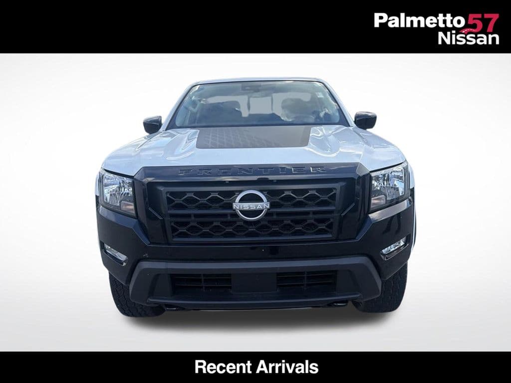 2024 Nissan Frontier SV — photo 1 of 12