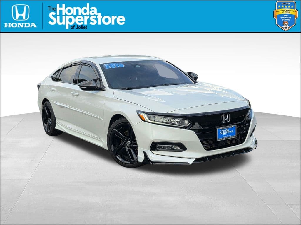2019 Honda Accord Sport — photo 1 of 11