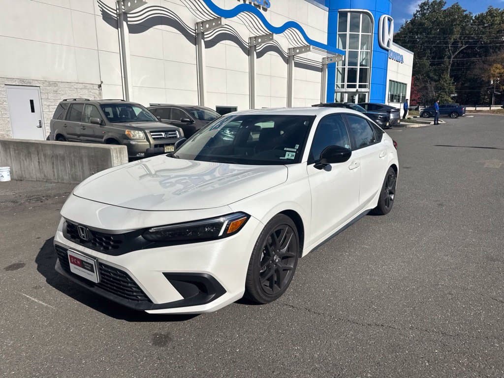 2024 Honda Civic Hatchback Sport — photo 1 of 25