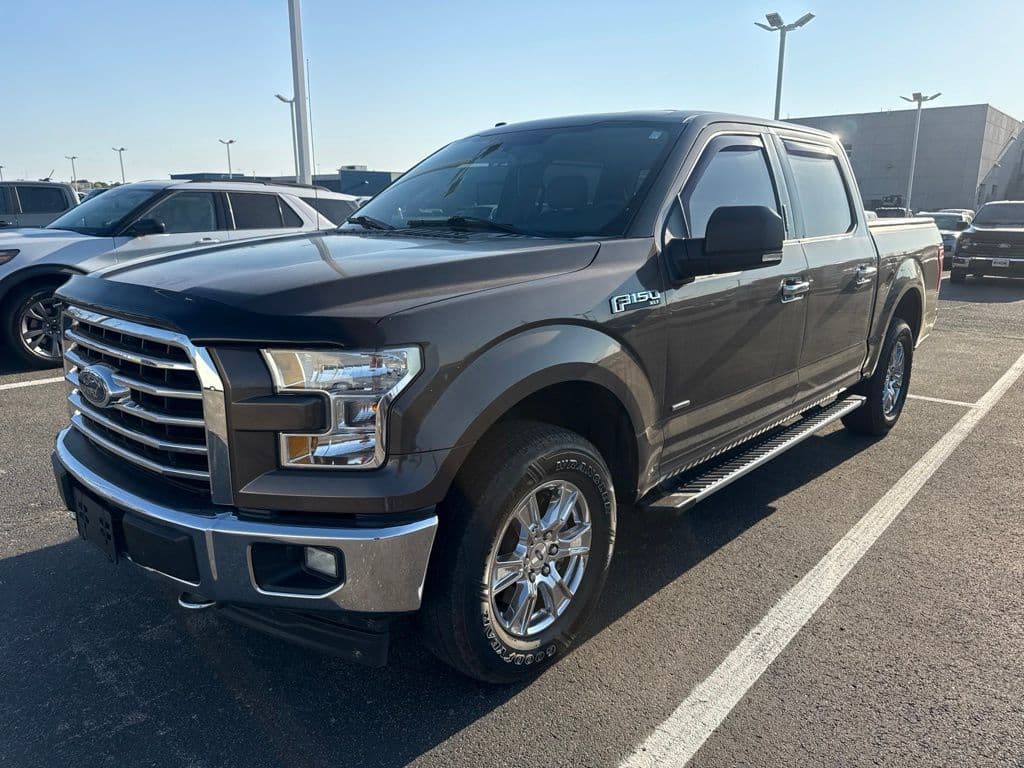 2017 Ford F-150 XLT — photo 1 of 4