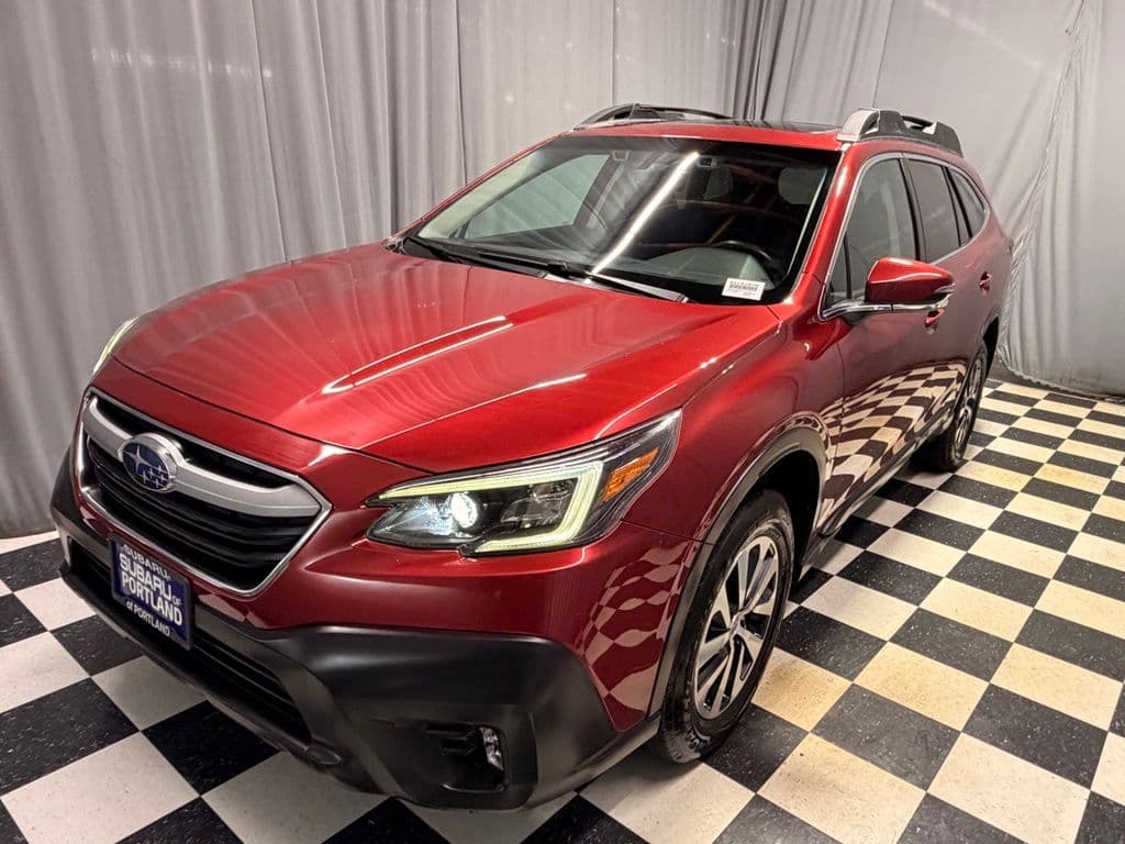 2020 Subaru Outback Premium — photo 1 of 18
