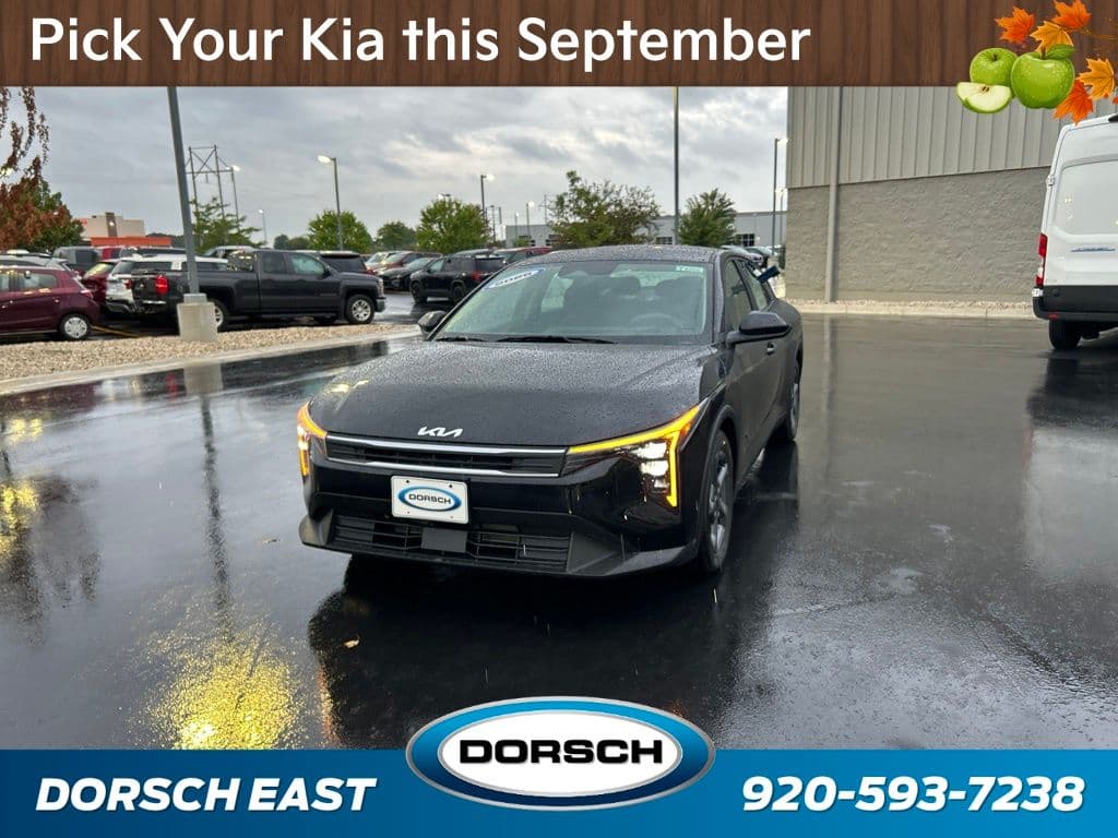 2026 Kia K4 LXS — photo 1 of 26