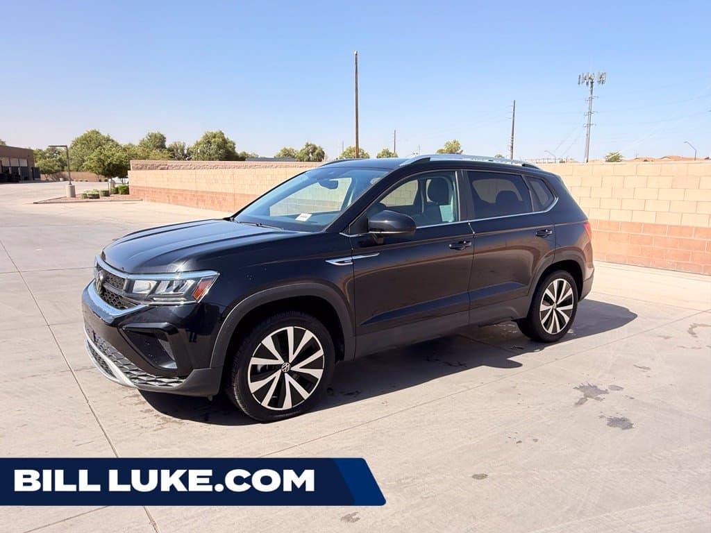 2023 Volkswagen Taos Base — photo 1 of 26
