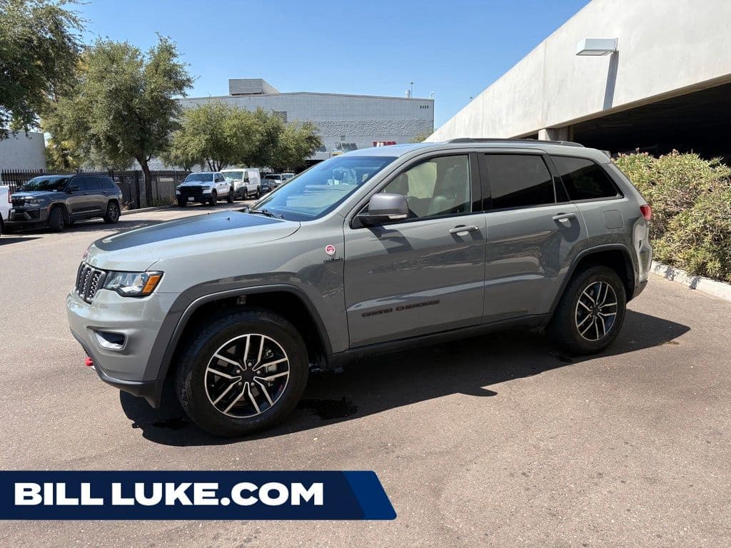 2020 Jeep Grand Cherokee Trailhawk — photo 1 of 27