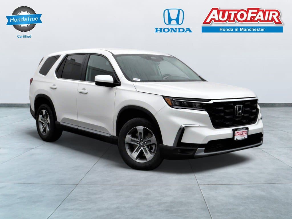 2024 Honda Pilot Base — photo 1 of 11