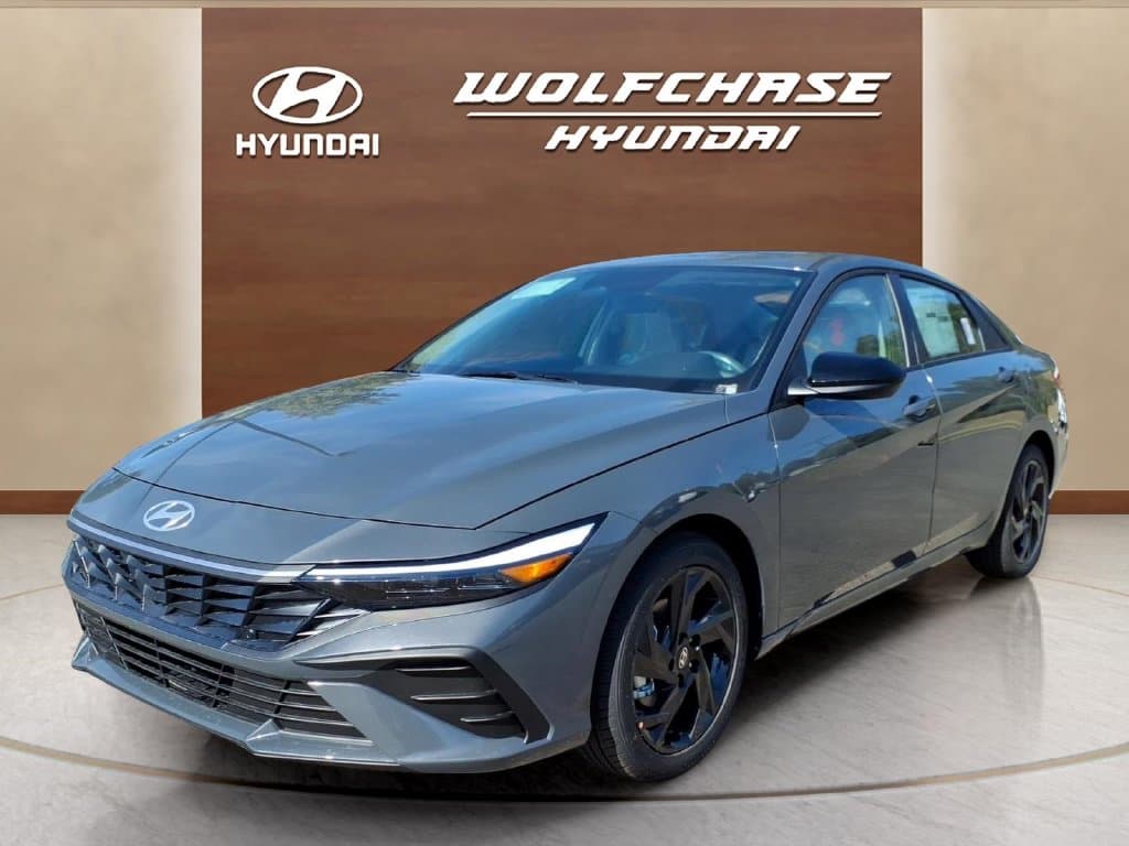 2026 Hyundai Elantra SEL Sport Plus — photo 1 of 8