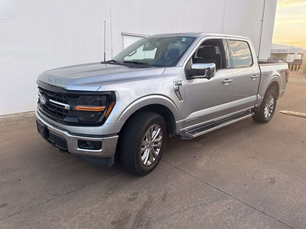 2024 Ford F-150 XLT — photo 1 of 8