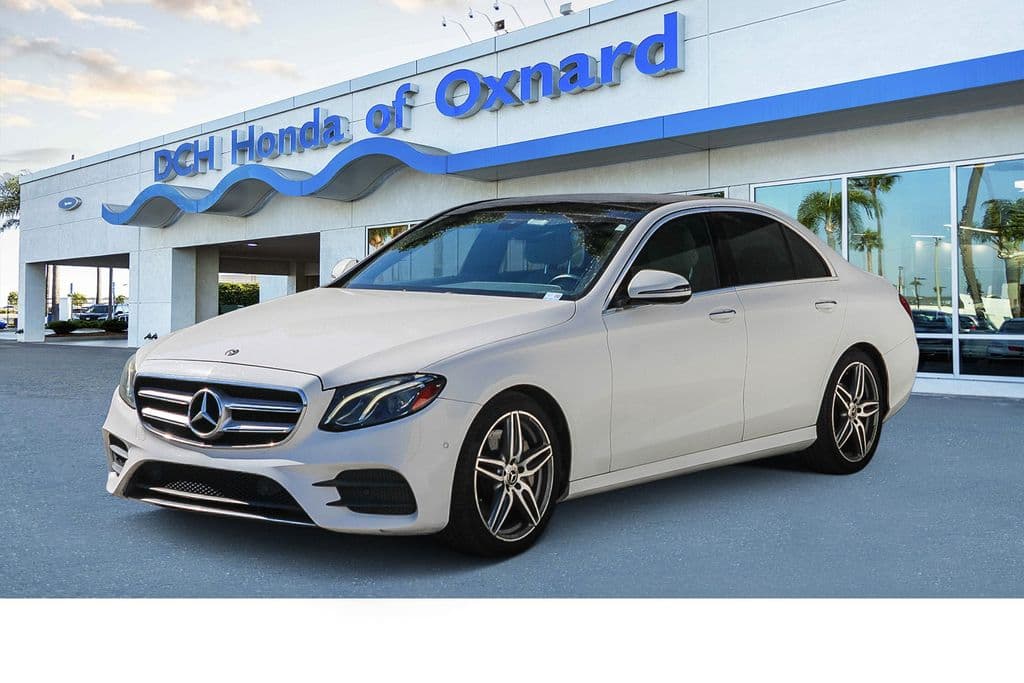 2018 Mercedes-Benz E-Class E 300 — photo 1 of 12