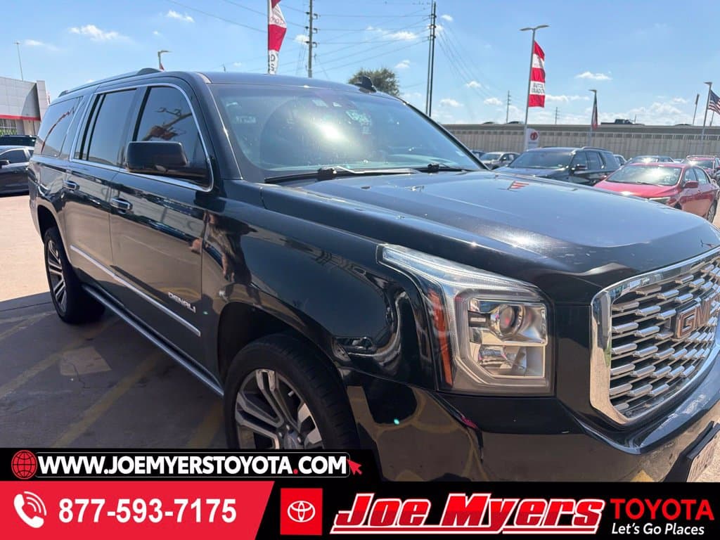 2020 GMC Yukon XL Denali — photo 1 of 4