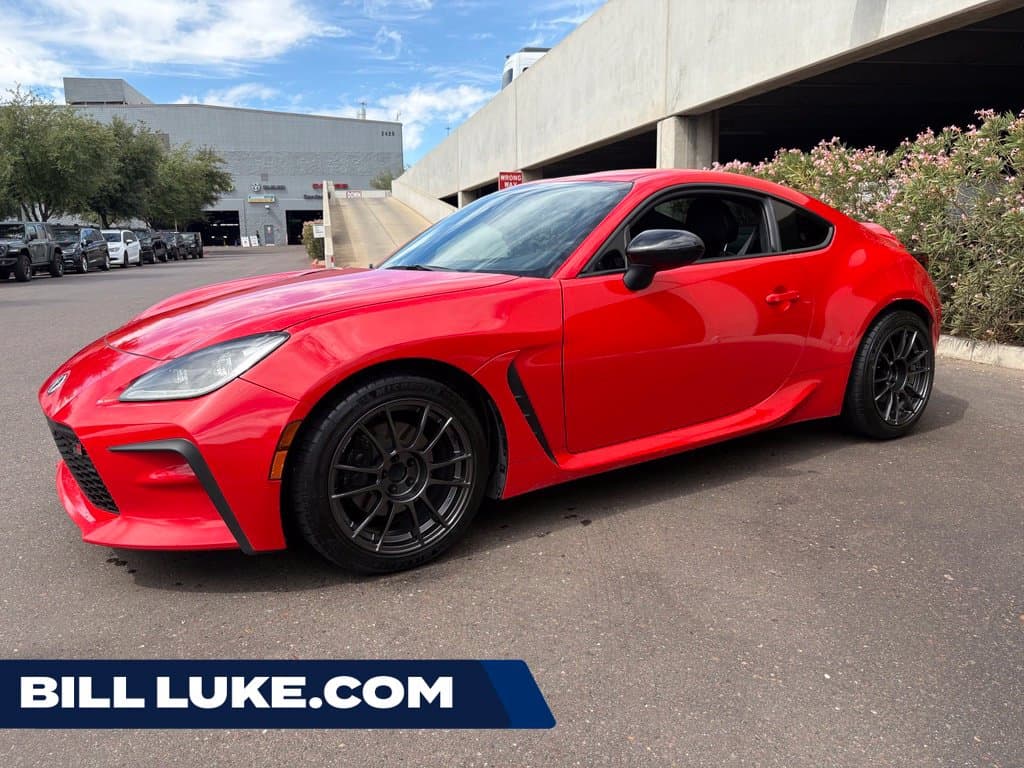2024 Toyota GR86 Premium — photo 1 of 26