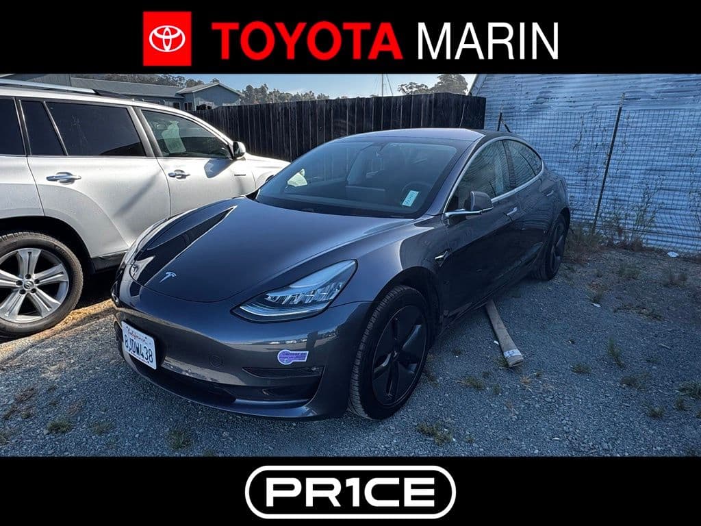 2019 Tesla Model 3 Mid Range — photo 1 of 8