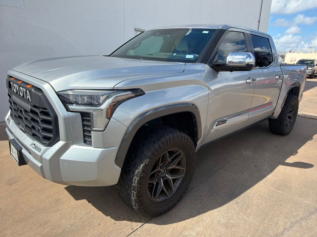 2024 Toyota Tundra 4WD Base — photo 1 of 10