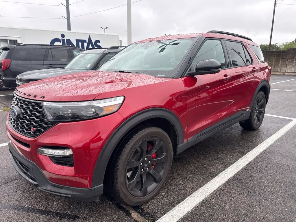 2023 Ford Explorer ST — photo 1 of 4