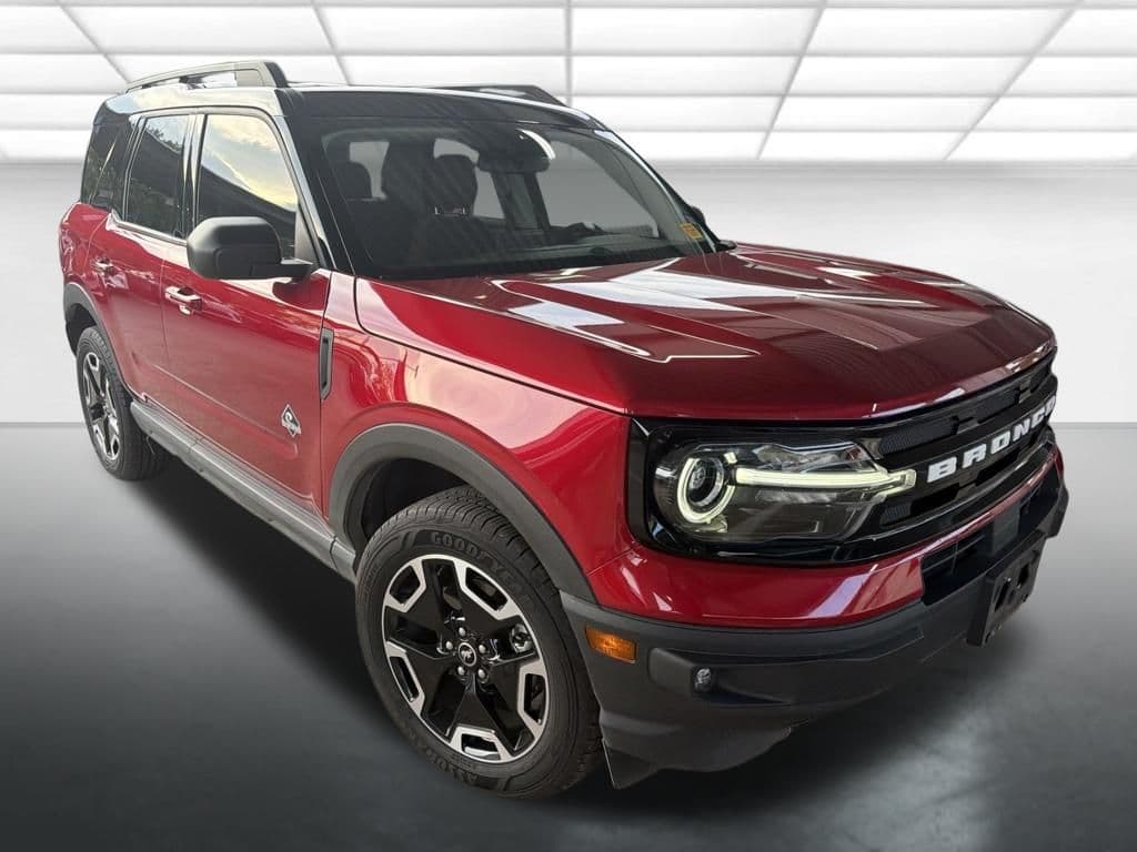 2021 Ford Bronco Sport Outer Banks — photo 1 of 11