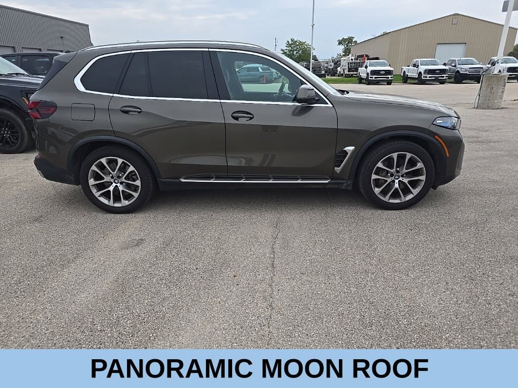 2025 BMW X5 xDrive50e — photo 1 of 30