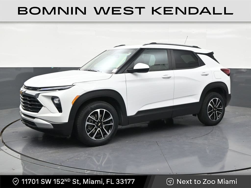 2025 Chevrolet Trailblazer LT — photo 1 of 33