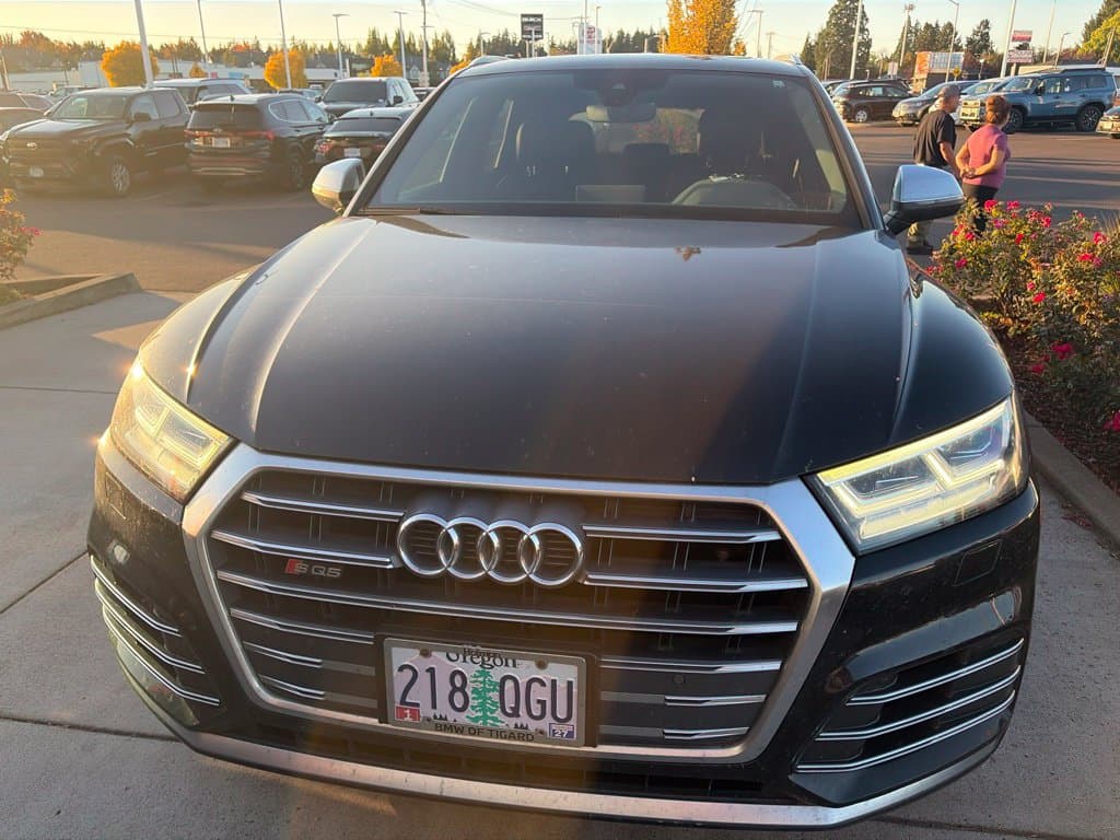 2018 Audi SQ5 Premium Plus — photo 1 of 10