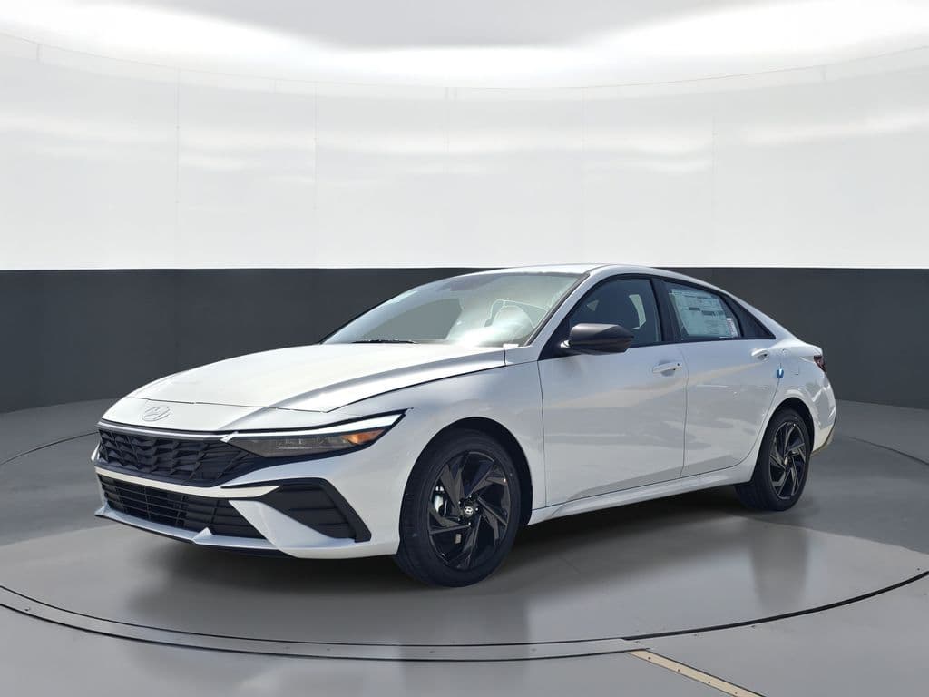 2026 Hyundai Elantra SEL Sport — photo 1 of 28