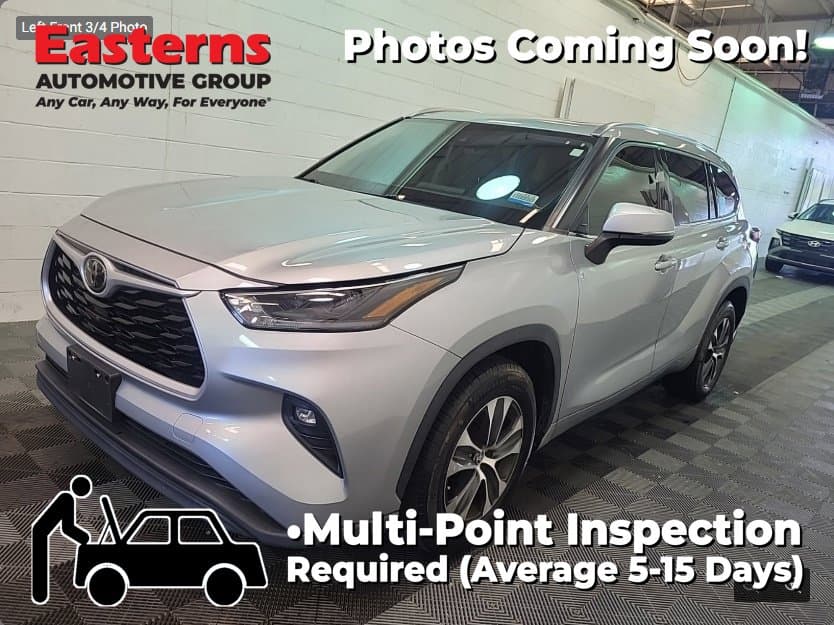 2021 Toyota Highlander XLE — photo 1 of 3
