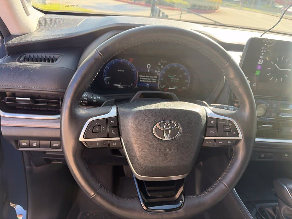 2024 Toyota Grand Highlander Platinum — photo 1 of 27