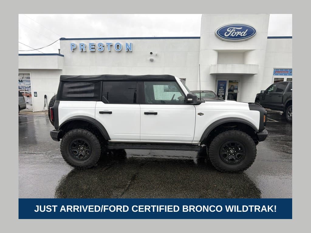 2022 Ford Bronco Wildtrak — photo 1 of 16