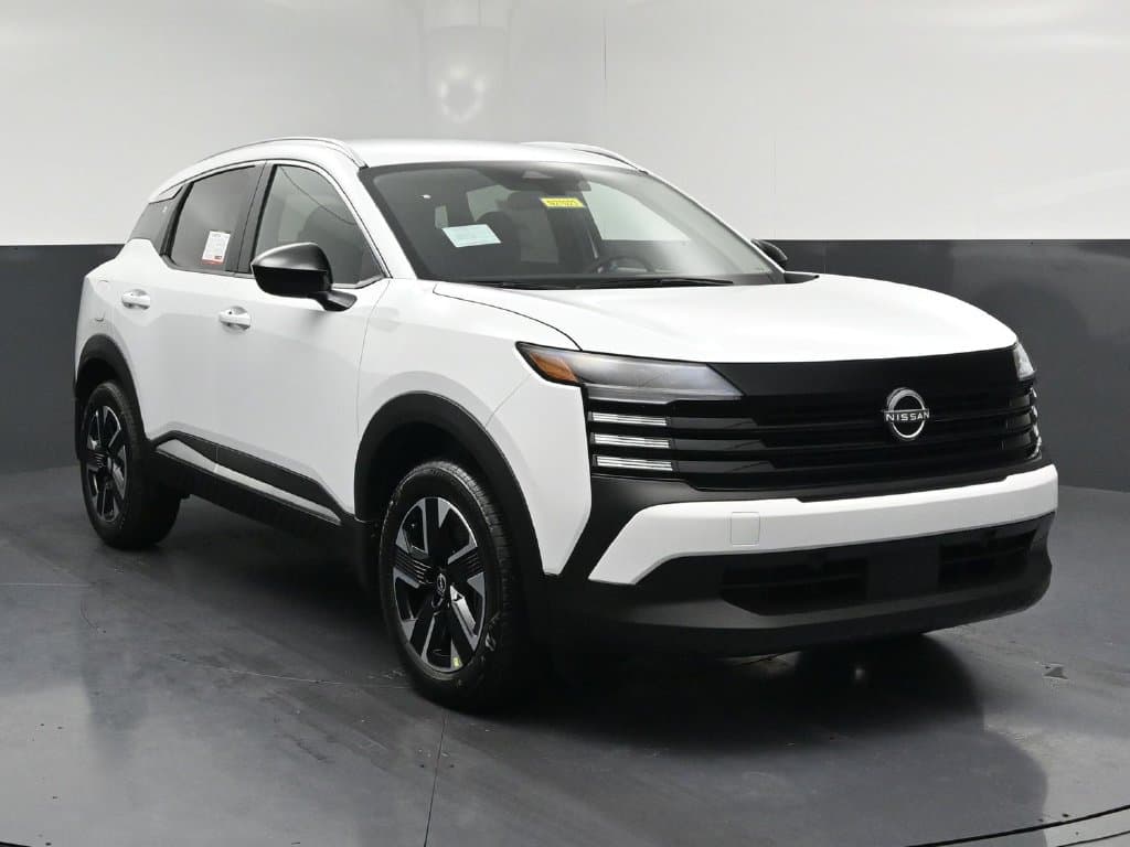 2027 Nissan Kicks SV — photo 1 of 35