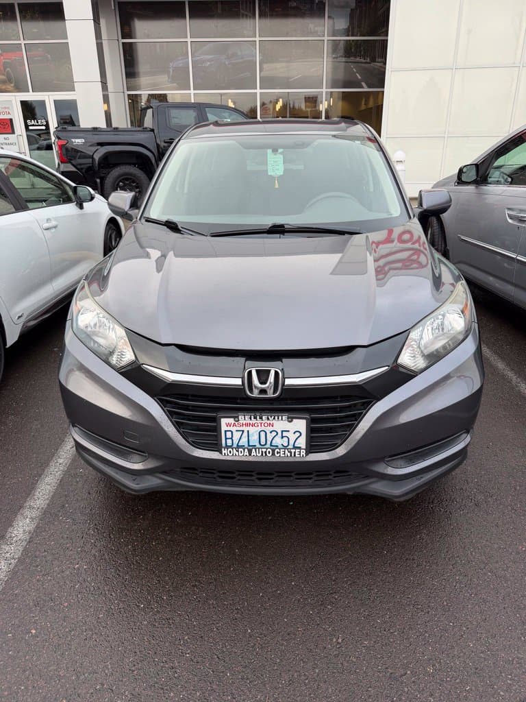 2018 Honda HR-V LX — photo 1 of 11
