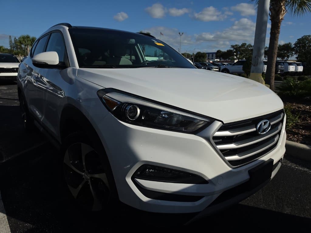 2017 Hyundai Tucson Value — photo 1 of 16
