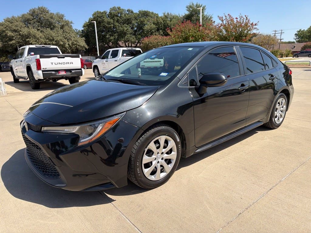 2022 Toyota Corolla LE — photo 1 of 22