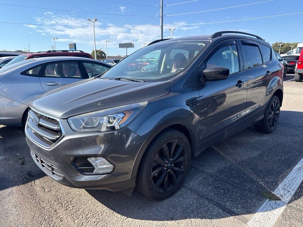 2019 Ford Escape SE — photo 1 of 4