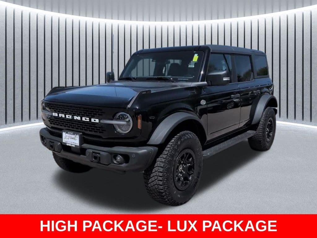 2023 Ford Bronco Badlands — photo 1 of 24