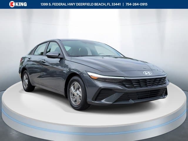 2026 Hyundai Elantra SE — photo 1 of 17
