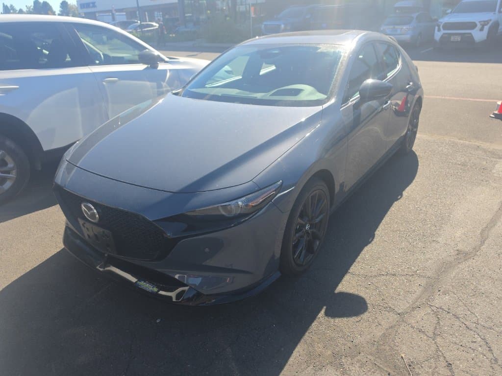 2024 Mazda Mazda3 Hatchback 2.5 Turbo Premium Plus — photo 1 of 11