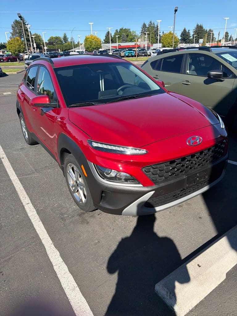 2022 Hyundai Kona SEL — photo 1 of 12