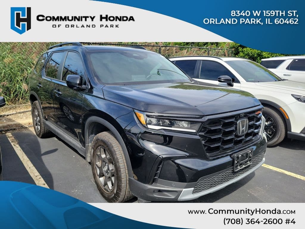 2025 Honda Pilot TrailSport — photo 1 of 4