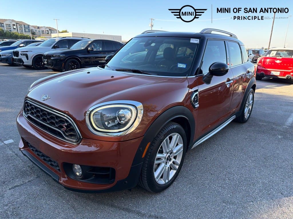 2019 Mini Countryman Base — photo 1 of 5