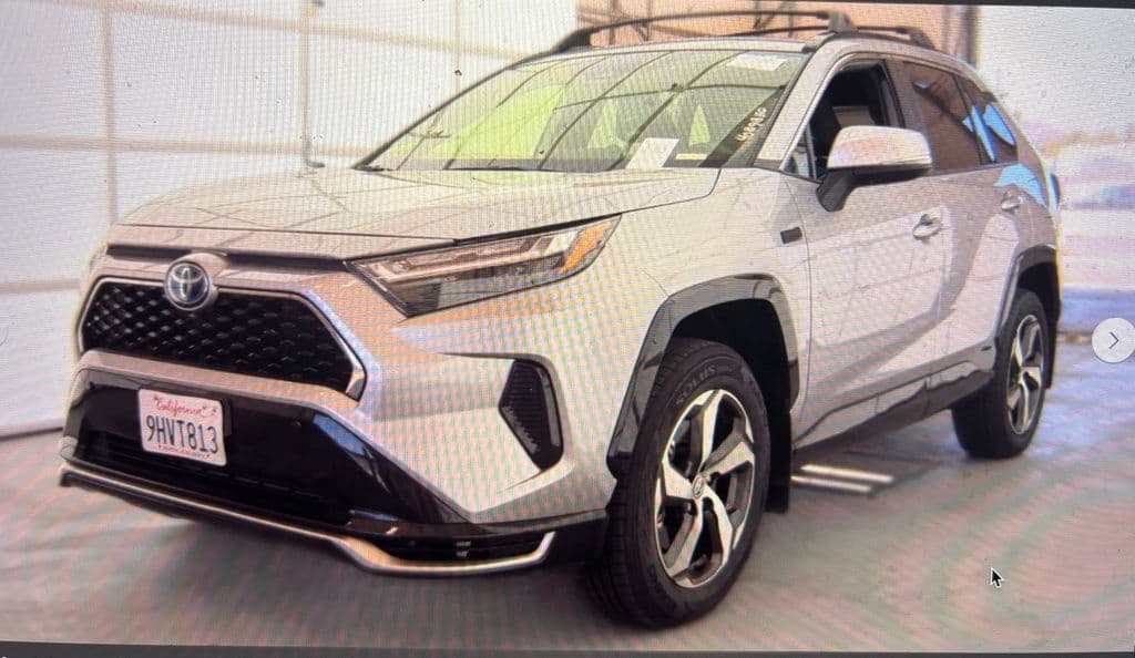 2023 Toyota RAV4 Prime SE — photo 1 of 2