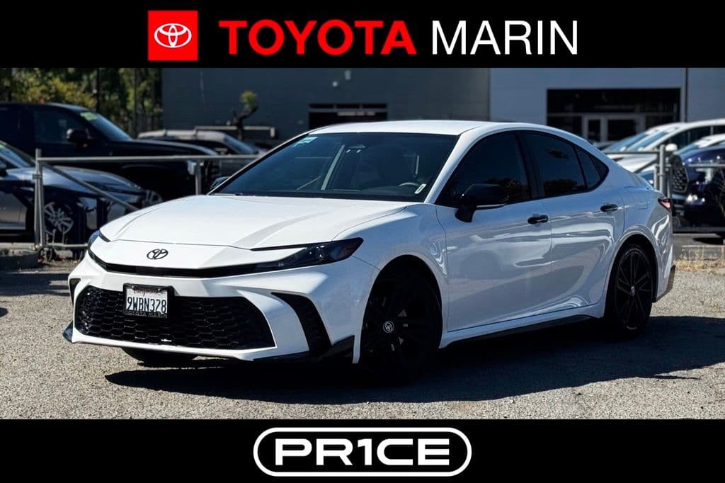2026 Toyota Camry SE Nightshade — photo 1 of 30