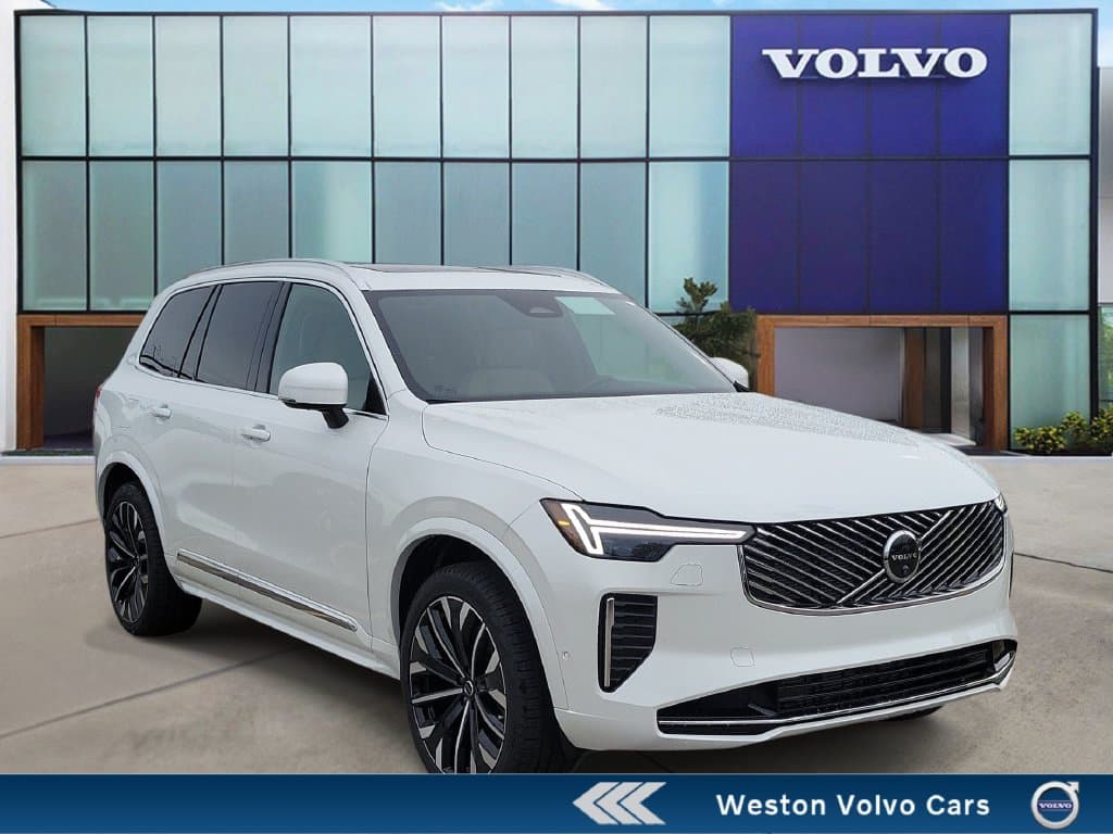2027 Volvo XC90 Plug-In Hybrid Plus — photo 1 of 14