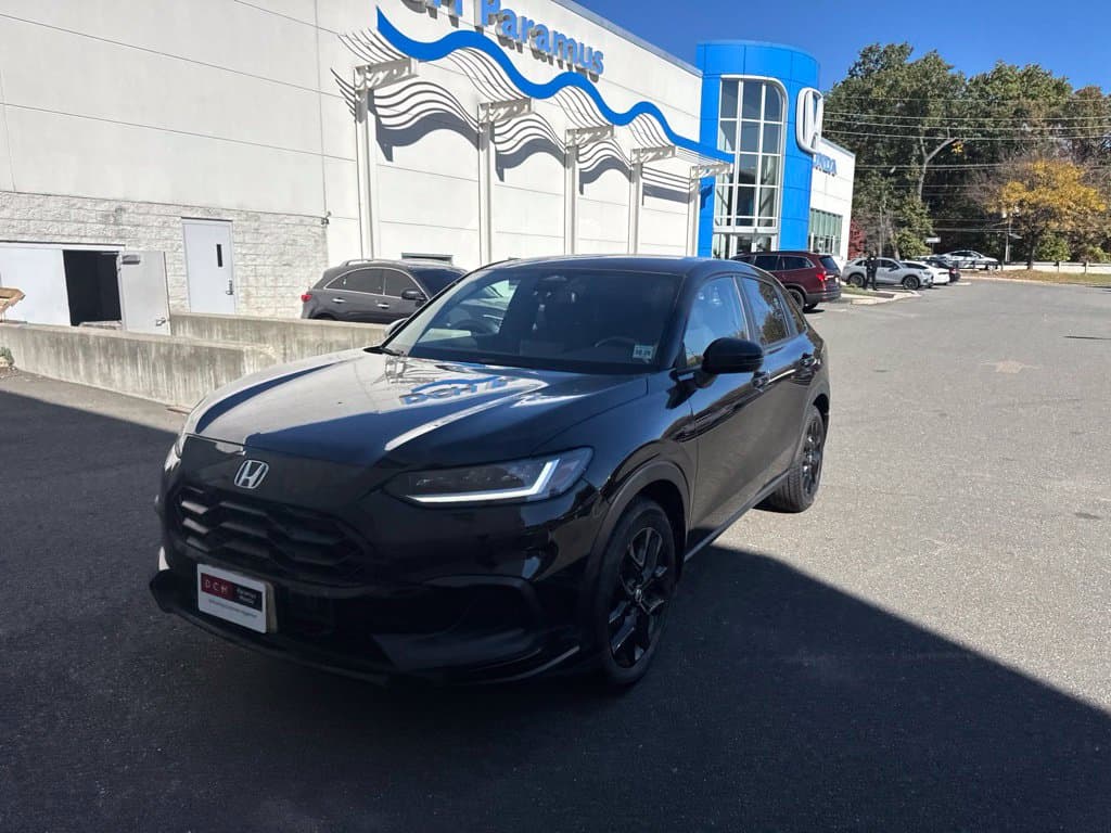 2025 Honda HR-V Sport — photo 1 of 22