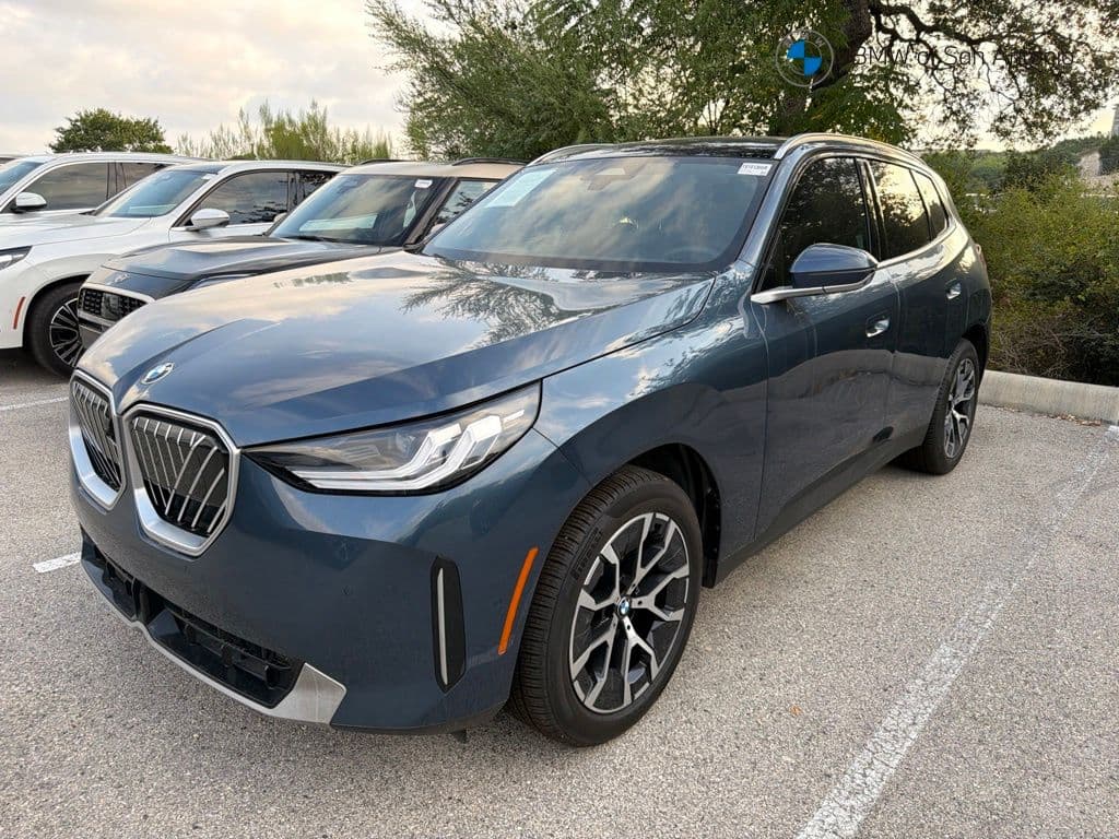2026 BMW X3 30 xDrive — photo 1 of 5