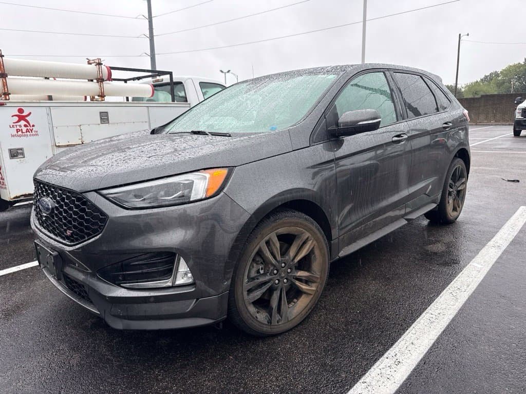 2020 Ford Edge ST — photo 1 of 4