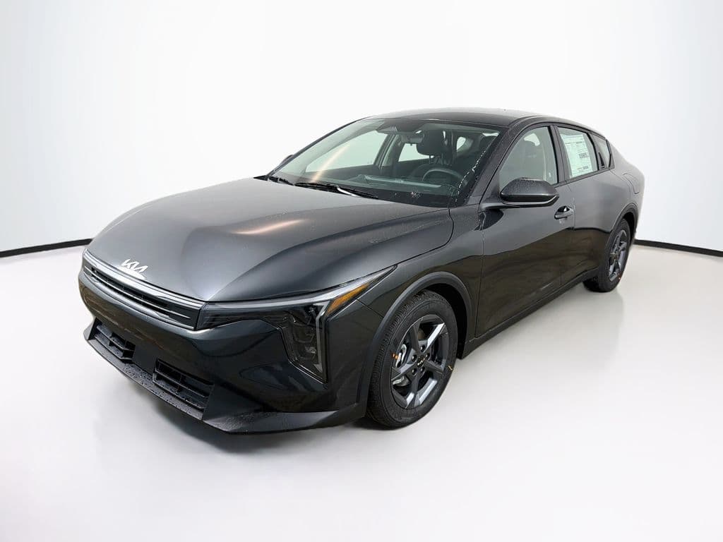 2026 Kia K4 LX — photo 1 of 23