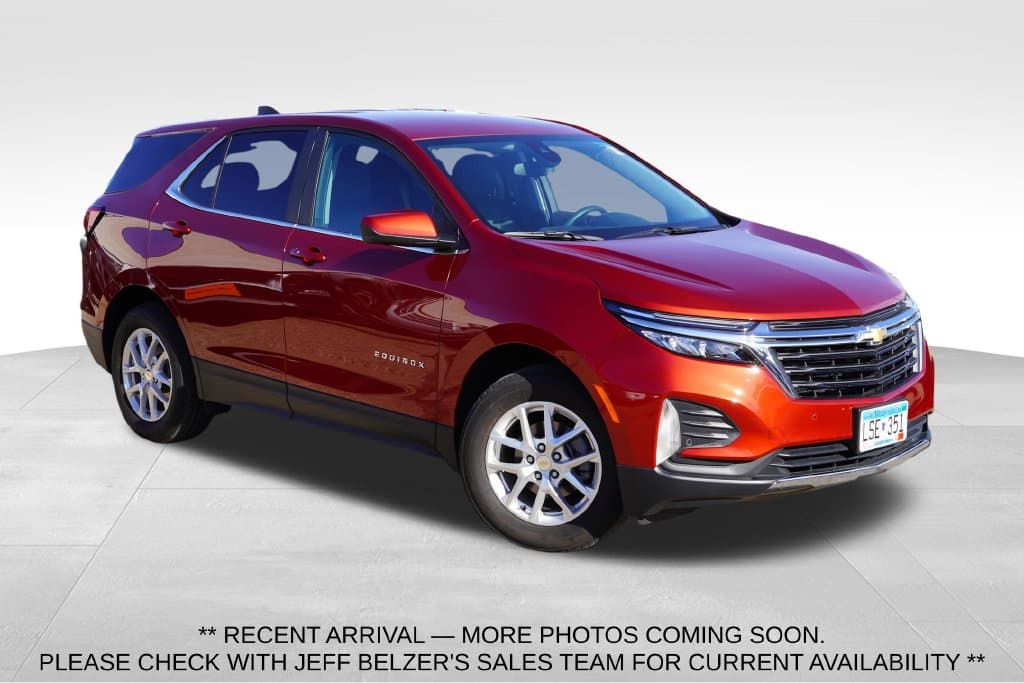 2024 Chevrolet Equinox LT — photo 1 of 7