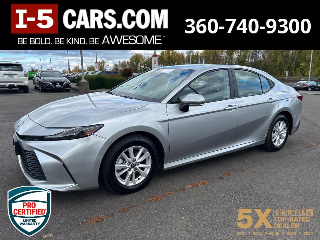 2025 Toyota Camry LE — photo 1 of 23