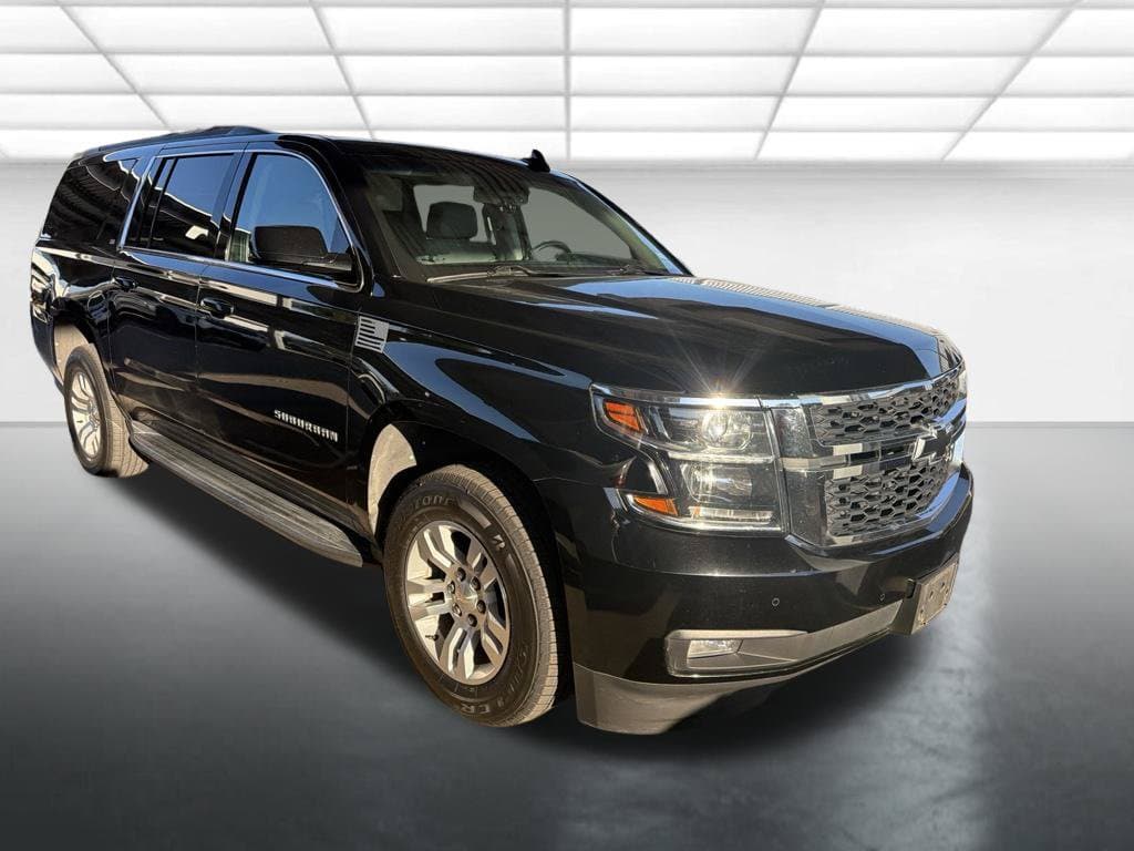 2019 Chevrolet Suburban LT — photo 1 of 11